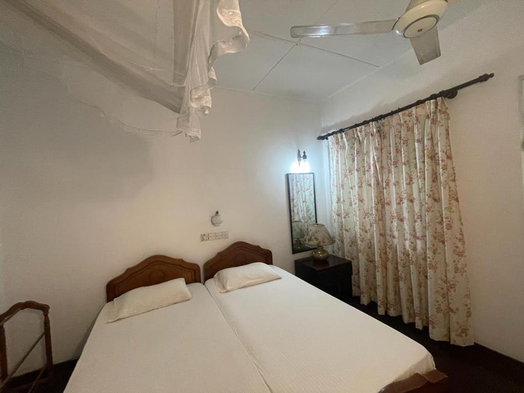 Kandy Inn Madugalle'S Family Guest House エクステリア 写真