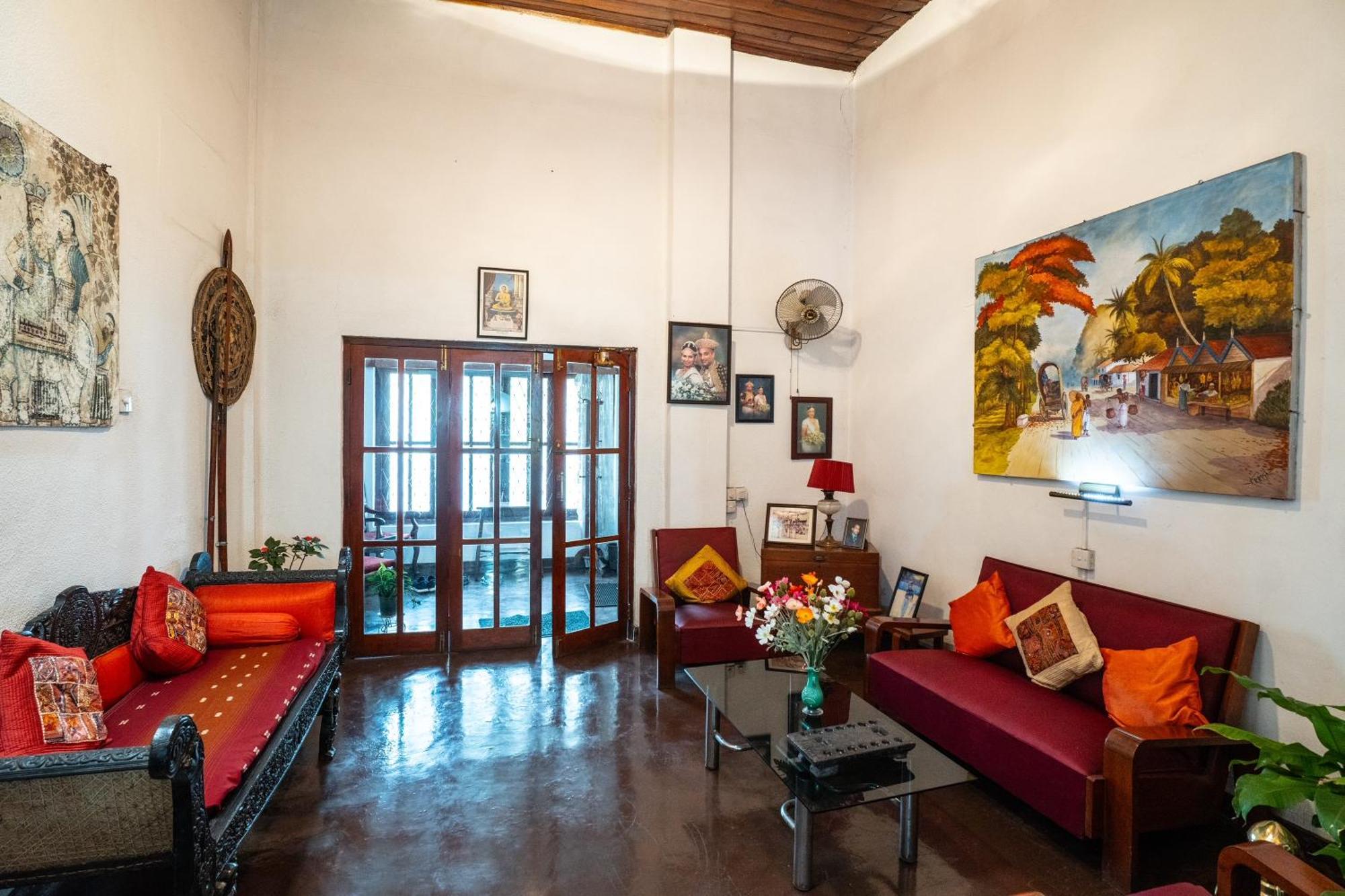 Kandy Inn Madugalle'S Family Guest House エクステリア 写真