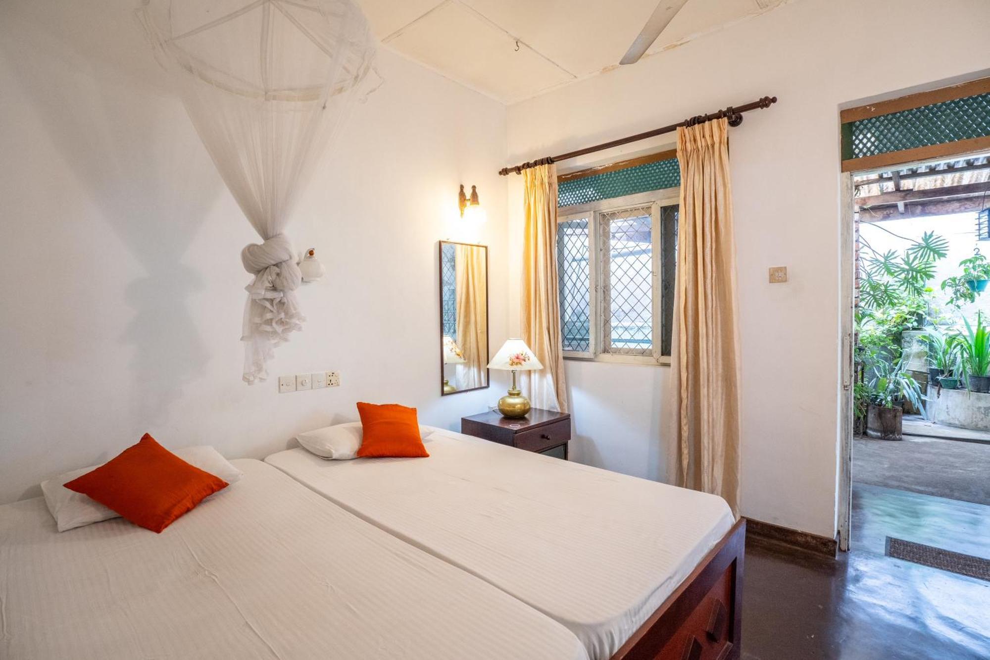 Kandy Inn Madugalle'S Family Guest House エクステリア 写真